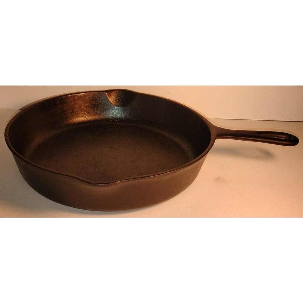 Vintage BSR Cast Iron #8 Skillet Red Mountain Series
